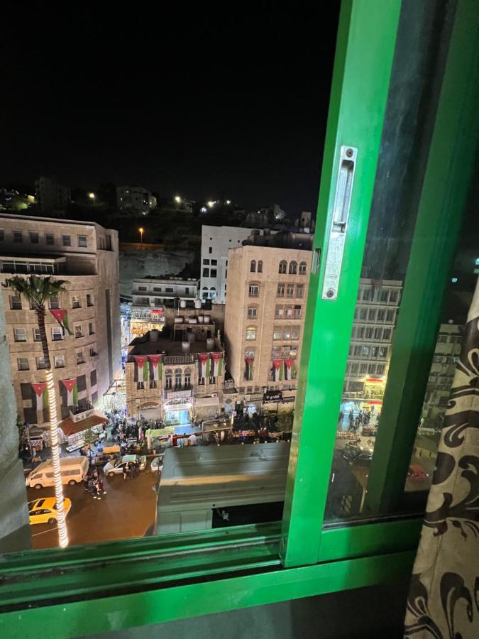 Downtown Hawaa Amman Hotel Buitenkant foto